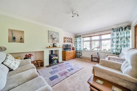 3 bedroom detached bungalow for sale, George Street, Clapham