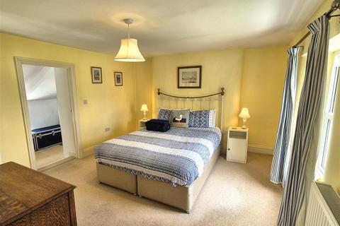 Ivy Crag Townsend, Polruan, Fowey, PL23 1QH