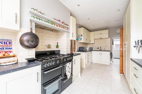 5 bedroom detached house for sale, Kent Road, Littlehampton BN17