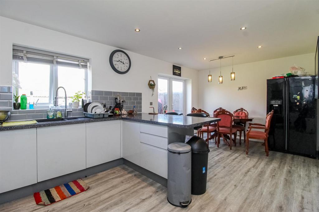 Kitchen/dining room