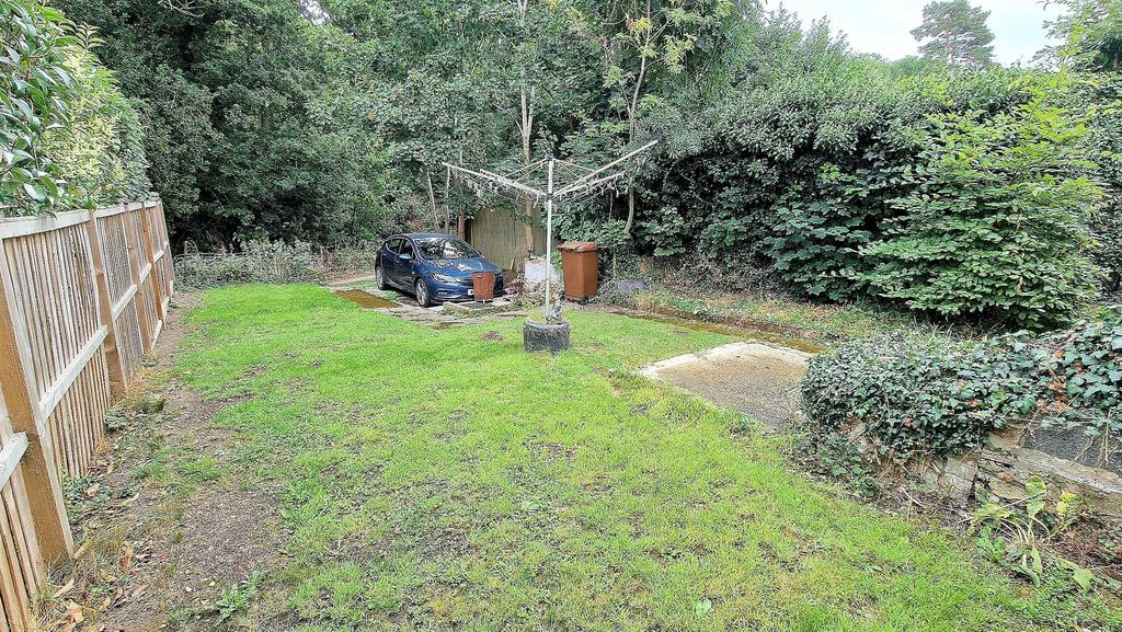 GARDEN 1.jpg