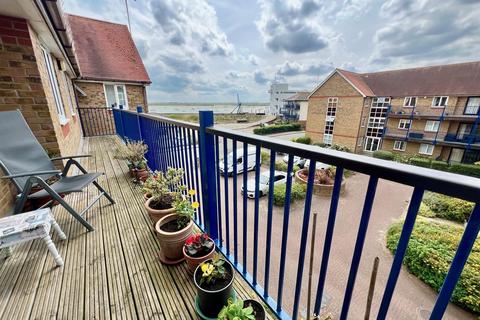 Flat 44, Petticrow Quays Belvedere Road, Burnham-on-crouch, CM0 8AJ