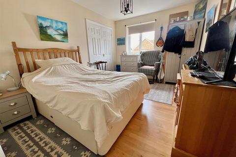Flat 44, Petticrow Quays Belvedere Road, Burnham-on-crouch, CM0 8AJ