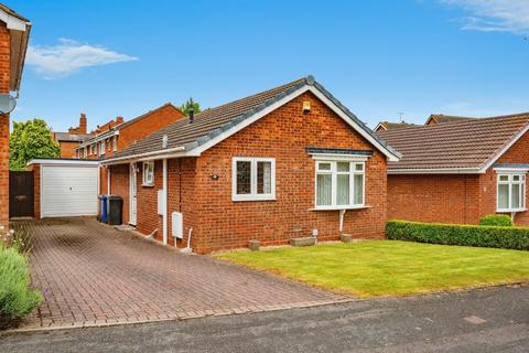 2 bedroom detached bungalow for sale, Cornfield Drive, Lichfield