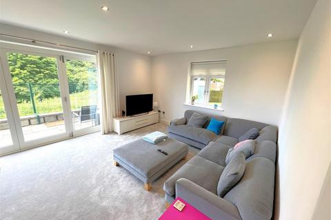 2 bedroom apartment for sale, Cloister Way, Leamington Spa