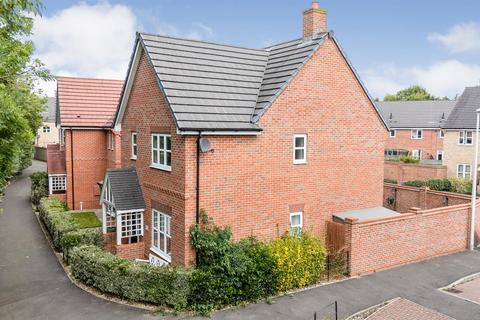 4 bedroom house for sale, Kestrel Row, Southam