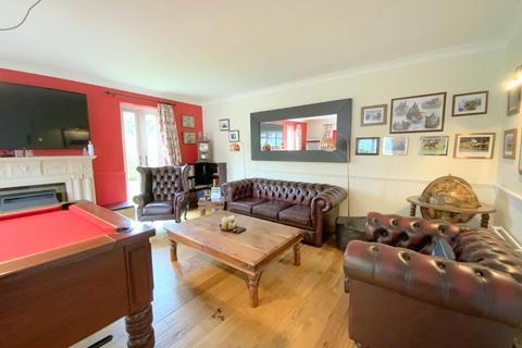 5 Archer Road, Waltham, Grimsby, DN37 0EH