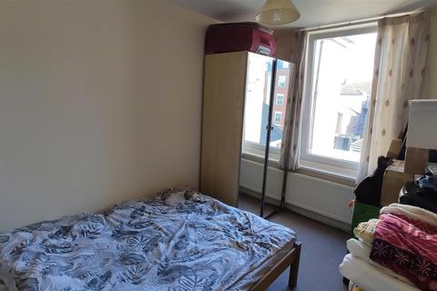 1 bedroom flat to rent, LANDPORT TERRACE, SOUTHSEA, PO1 2RG