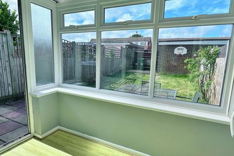 3 bedroom terraced house for sale, Laburnum Walk, Eastbourne BN22