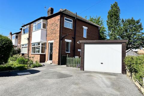 3 bedroom semi-detached house for sale, Park Avenue, Mirfield WF14