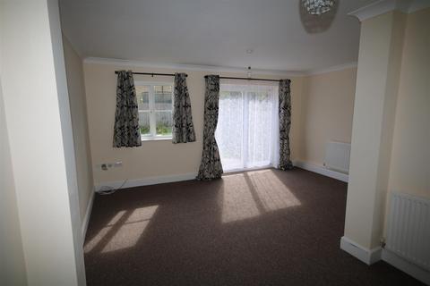 1 Updown Way, Chartham, Canterbury, CT4 7TP