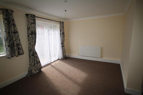 1 Updown Way, Chartham, Canterbury, CT4 7TP