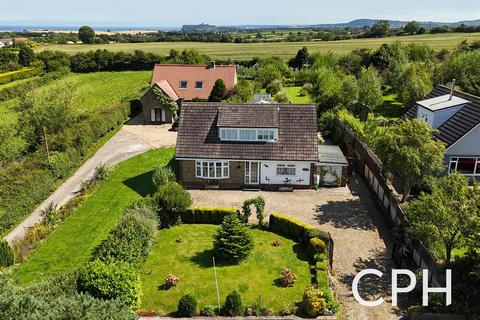 3 bedroom detached bungalow for sale, Limestone Road, Scarborough