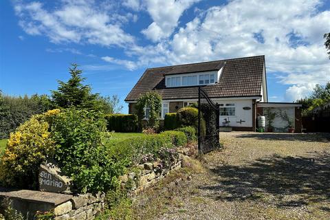 3 bedroom detached bungalow for sale, Limestone Road, Scarborough