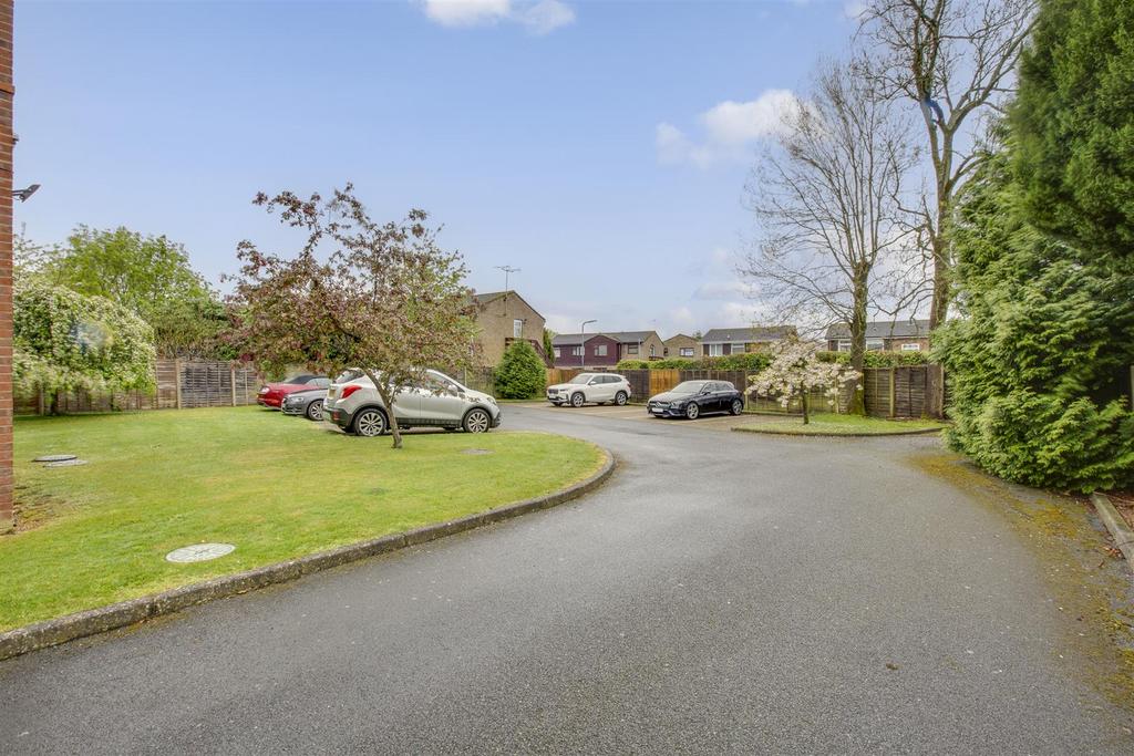 8 Midsummer Court, Penn Road, HP15 7 LD-12.jpg