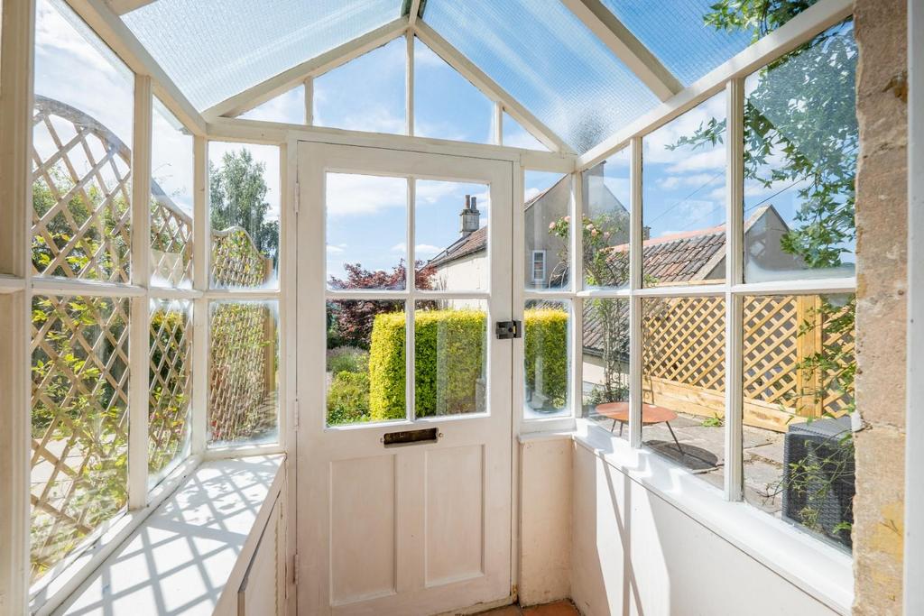 77 Bailbrook Lane BA1 7 AL-14.jpg