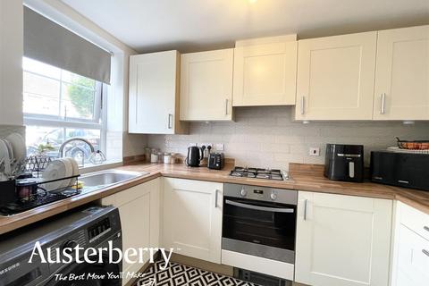 2 bedroom townhouse for sale, Holdcroft Place, Stoke-On-Trent ST3