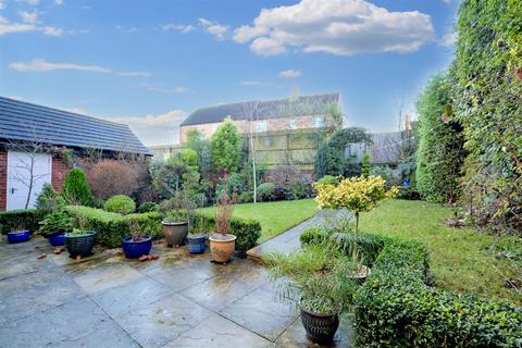 17 Bentley Road, Castle Donington, Derby, DE74 2UL