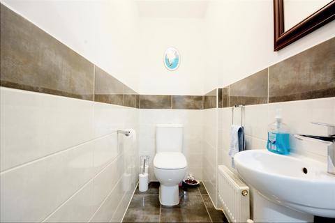 17 Bentley Road, Castle Donington, Derby, DE74 2UL
