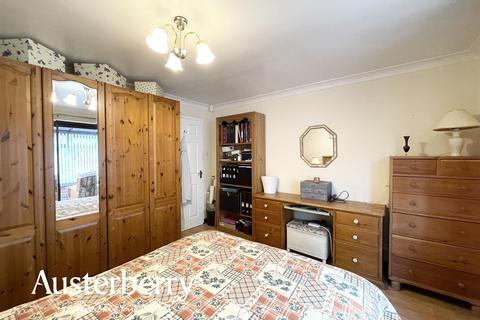 32 Blithe View, Blythe Bridge, Stoke-on-trent, ST11 9SD