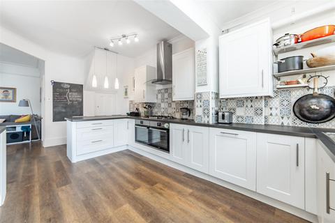 4 bedroom terraced house for sale, Whitfield Road, Forest Hall, NE12