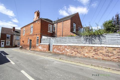 3 bedroom semi-detached house for sale, Welbeck Street, Worksop S80