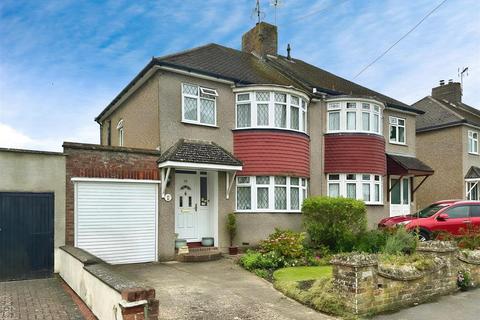 3 bedroom semi-detached house for sale, Gillian Avenue, Aldershot