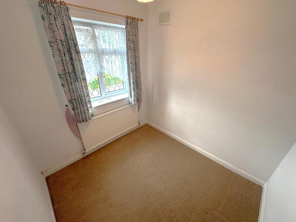 Bed3.jpg