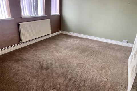 111 Beauvale Drive, Ilkeston, DE7 8RZ