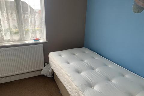 111 Beauvale Drive, Ilkeston, DE7 8RZ
