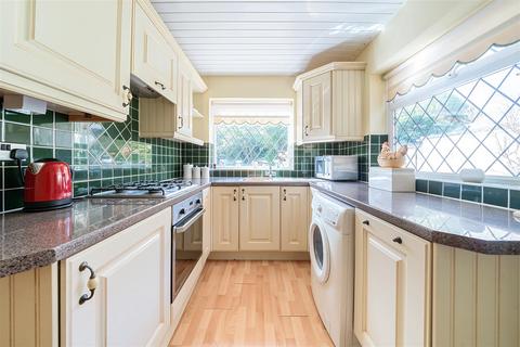 3 bedroom detached house for sale, Haslemere Road, Liphook