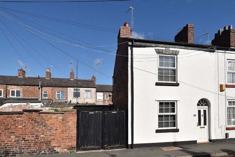 2 bedroom end of terrace house to rent, Great King Street, Macclesfield, Cheshire, SK11 6PR