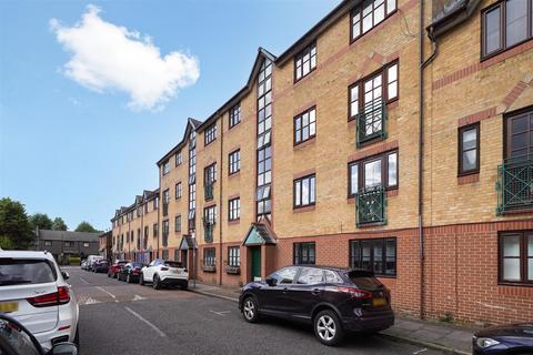 1 bedroom apartment to rent, Stainsbury Street, London E2