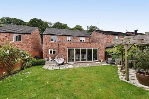 5 bedroom detached house for sale, Leat Place, Bollington,