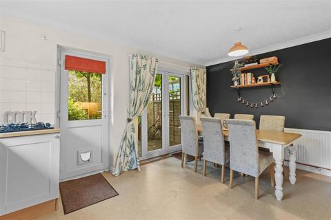 3 bedroom end of terrace house for sale, Danum Close, Hailsham