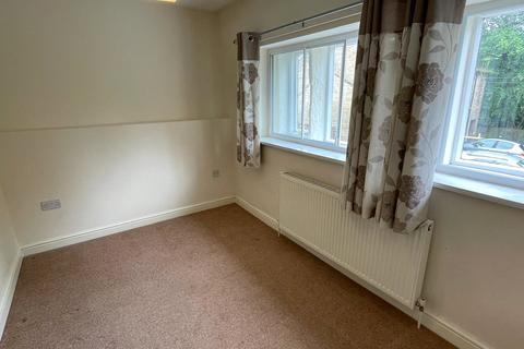 2 bedroom terraced house to rent, Huddersfield Road, Meltham, Holmfirth, West Yorkshire, HD9