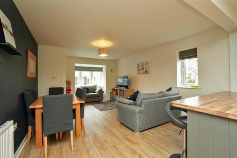 20 Regent Drive, Easingwold, York, YO61 3QX