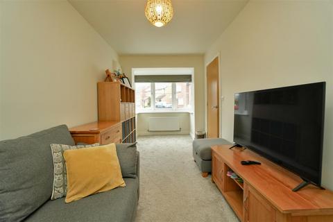 20 Regent Drive, Easingwold, York, YO61 3QX