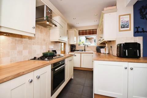 3 bedroom semi-detached house for sale, Brearley Avenue, New Whittington, Chesterfield, S43 2DY