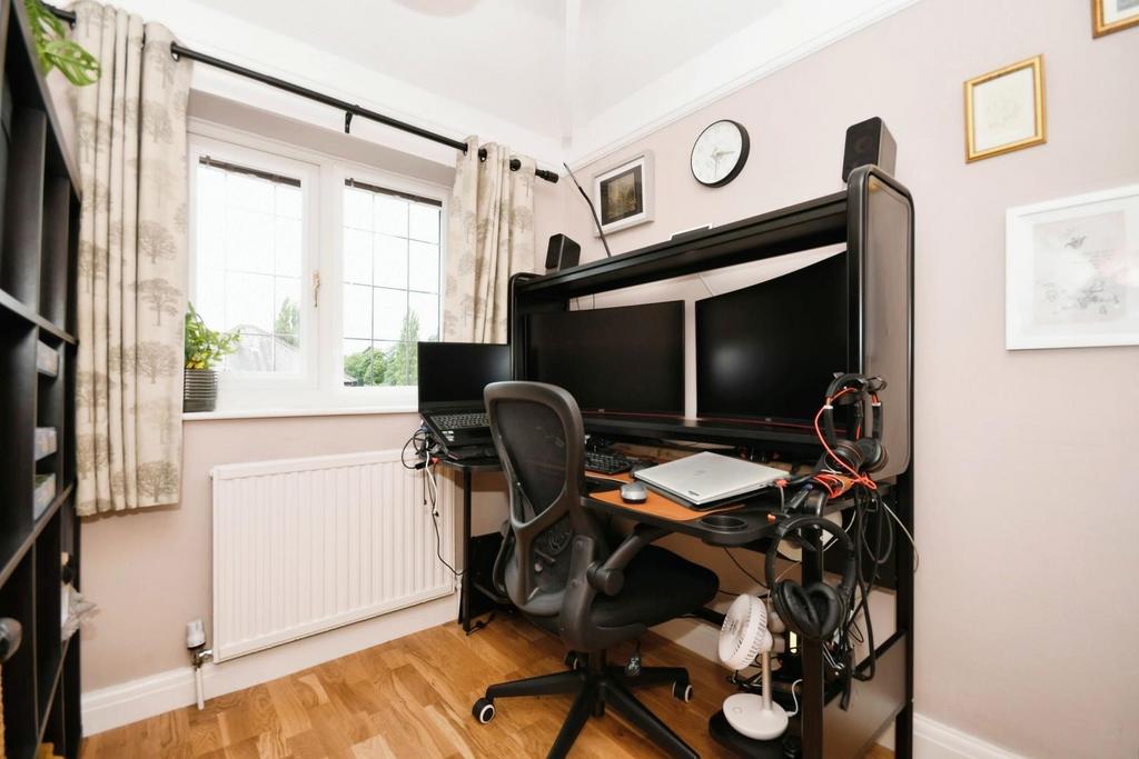 BEDROOM 3.jpg