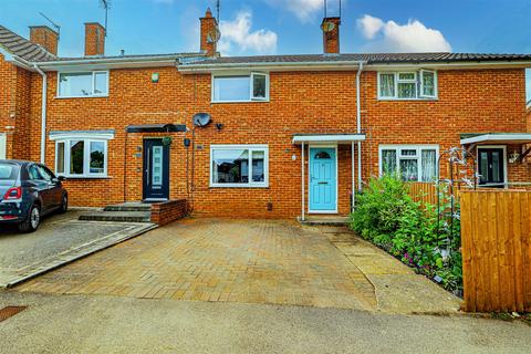 2 bedroom terraced house for sale, Fennycroft Road, Hemel Hempstead, HP1