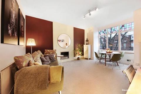 1 bedroom apartment for sale, Park Avenue, London