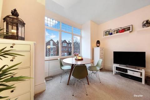 1 bedroom apartment for sale, Park Avenue, London
