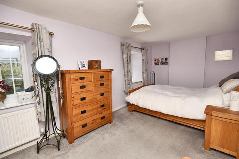 2 bedroom cottage for sale, Bourton, Gillingham