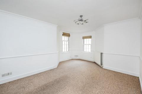 2 bedroom flat to rent, Widcombe Parade, Bath BA2