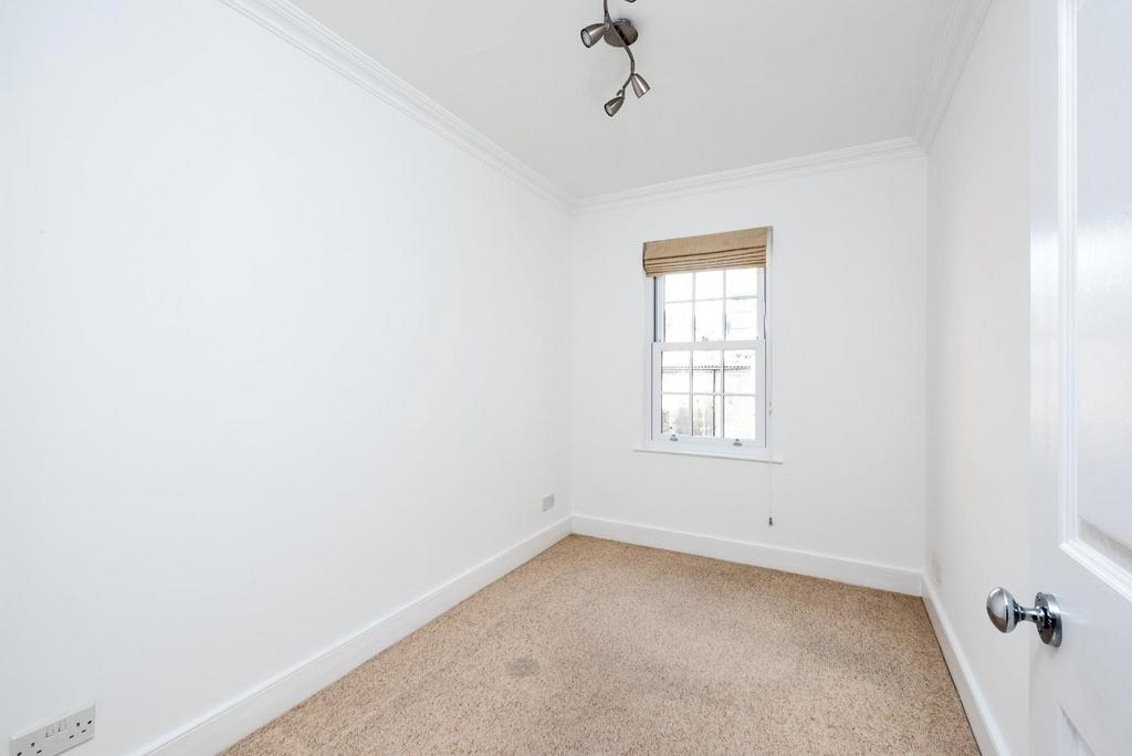 Flat D, Bartletts Court, Widcombe Parade, Bath, BA