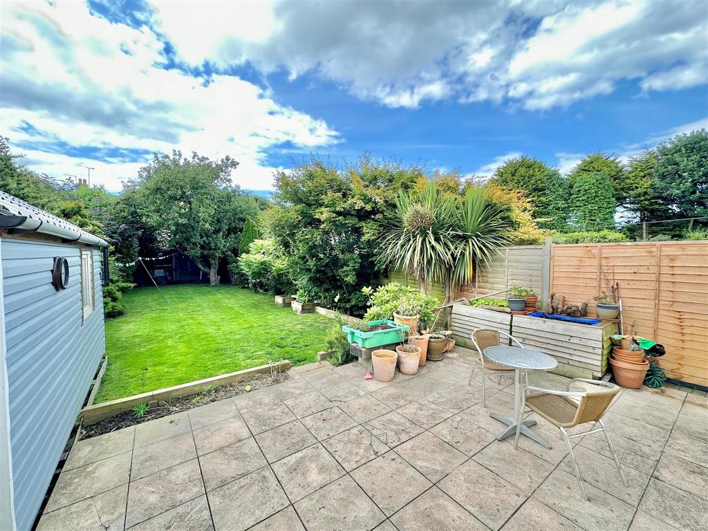 Garden 2.jpg