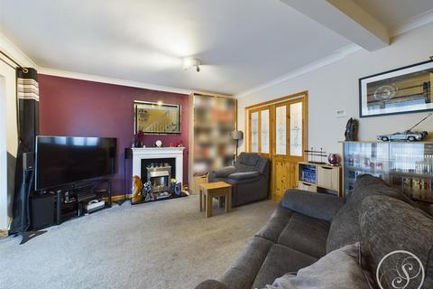 3 bedroom townhouse for sale, Maltby Court, Leeds