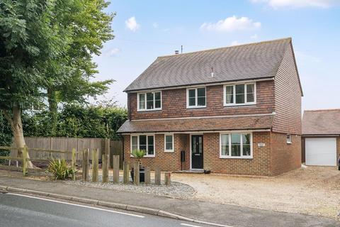 4 bedroom detached house for sale, Faversham Road, Boughton Lees, Ashford TN25