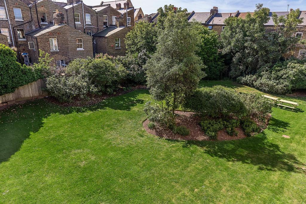 Communal Gardens.jpg